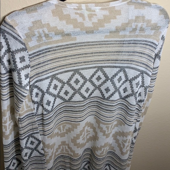 Gray tan and white Aztec print cardigan - Picture 3 of 3
